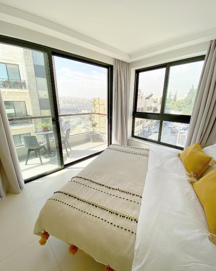 Bed and Breakfast Nu Fifty Two Amman Zewnętrze zdjęcie
